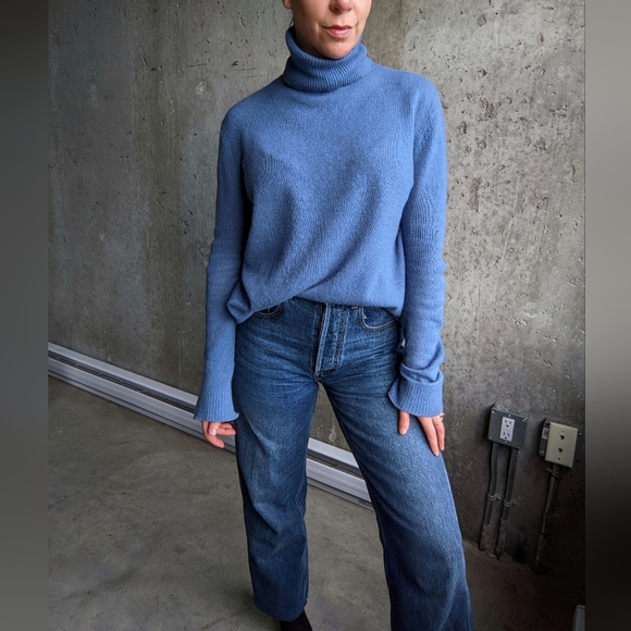 Reformation Blue Cashmere Turtleneck Sweater Size XS - Picture 2 of 6